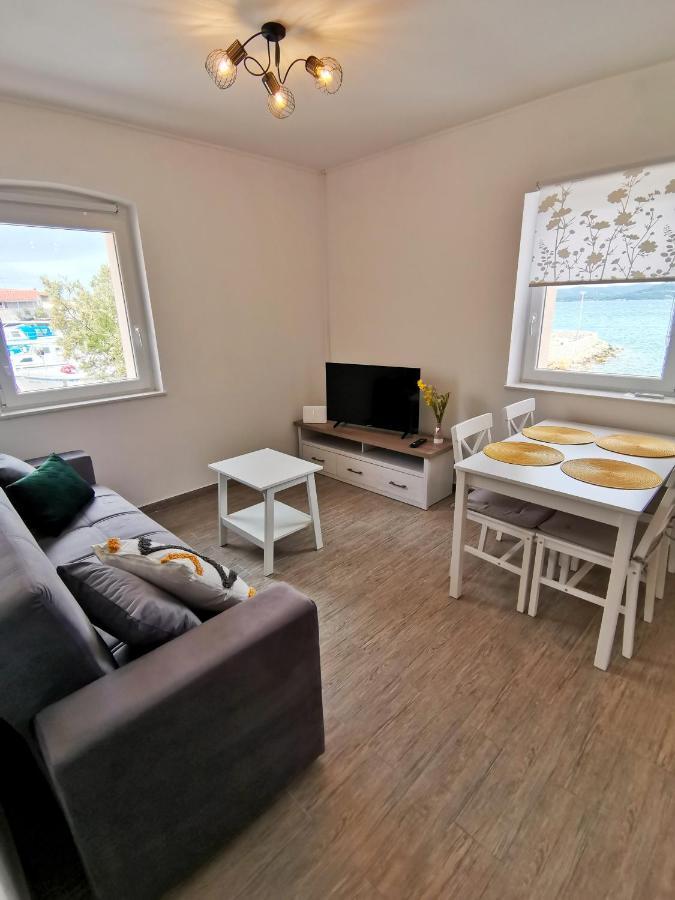 Apartment Roman Betina  Bagian luar foto