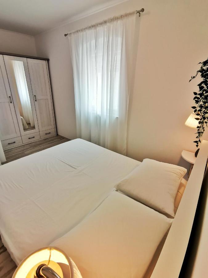 Apartment Roman Betina  Bagian luar foto