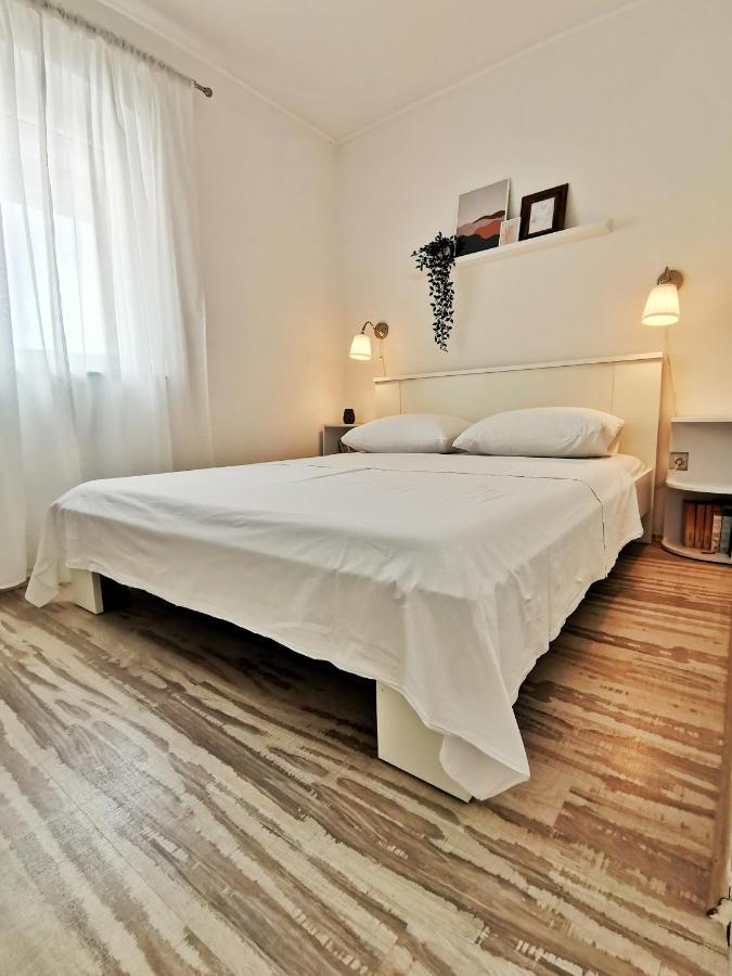 Apartment Roman Betina  Bagian luar foto